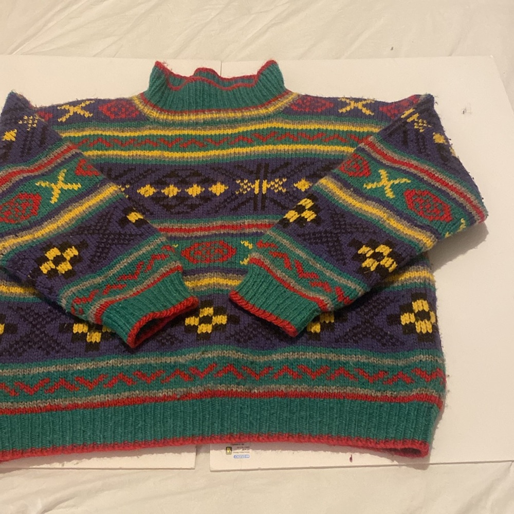 Stunning Vintage Hand Knit Boxy Colorful Sweater - Picture 2 of 10